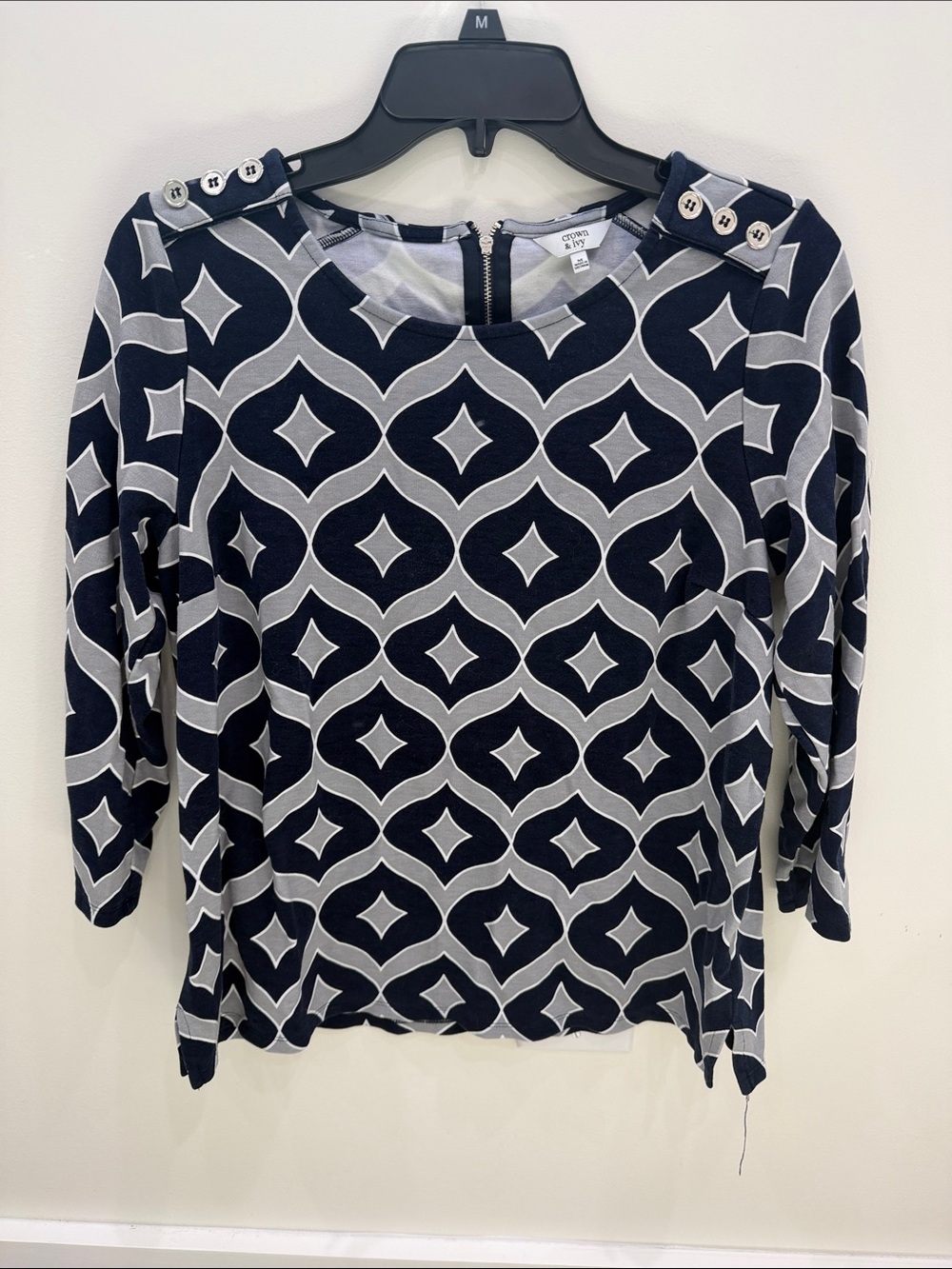 Crown & Ivy Navy Geometric Button-Shoulder Top